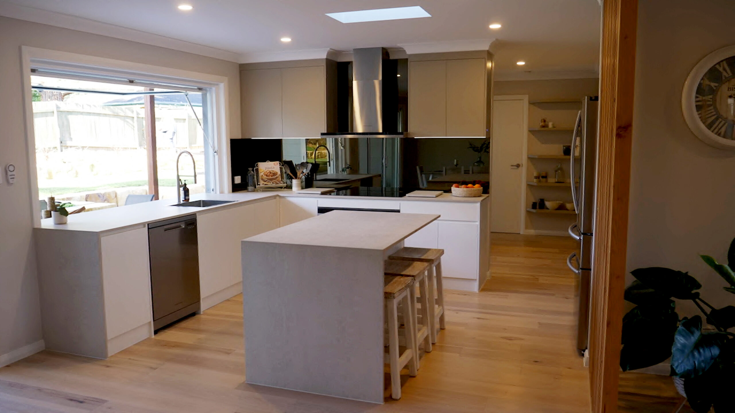 Foto de T White Building & Construction