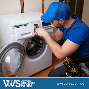 Foto de Waynes Wholesale Spares Liverpool
